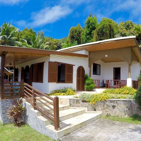 Chalets Cote Mer Баи-Сейнт-Энн Экстерьер фото