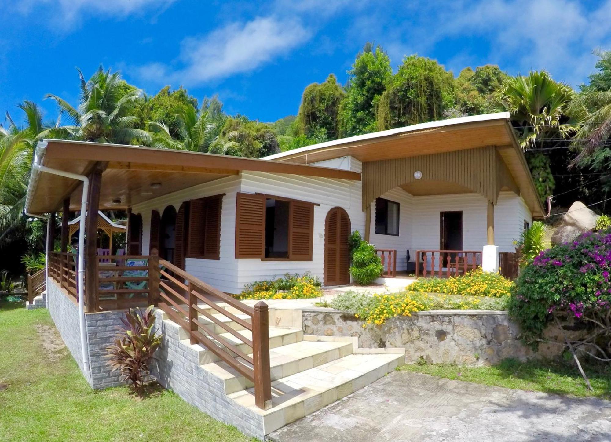Chalets Cote Mer Баи-Сейнт-Энн Экстерьер фото